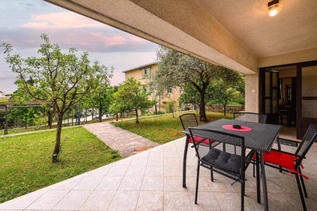 Apartments With A Parking Space Lovran, Opatija - 7869 Exteriör bild